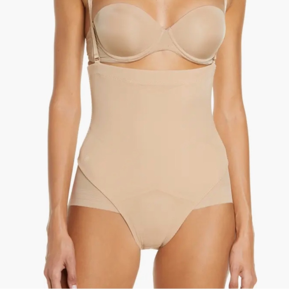 HONEYLOVE SuperPower Briefs ❤️IN STORES❤️NWT